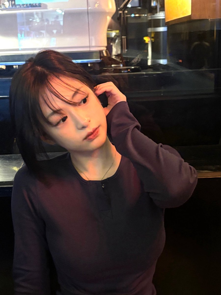 น้องอาฮยอนมาลงรูปให้แม่หายคิดถึงแยะ🥹
หน้าม้า ตาแป๋ว มรดกทั้งหมดของแม่จะเป็นของใครไปได้ล่ะน้องงงงงงง🫳🏻