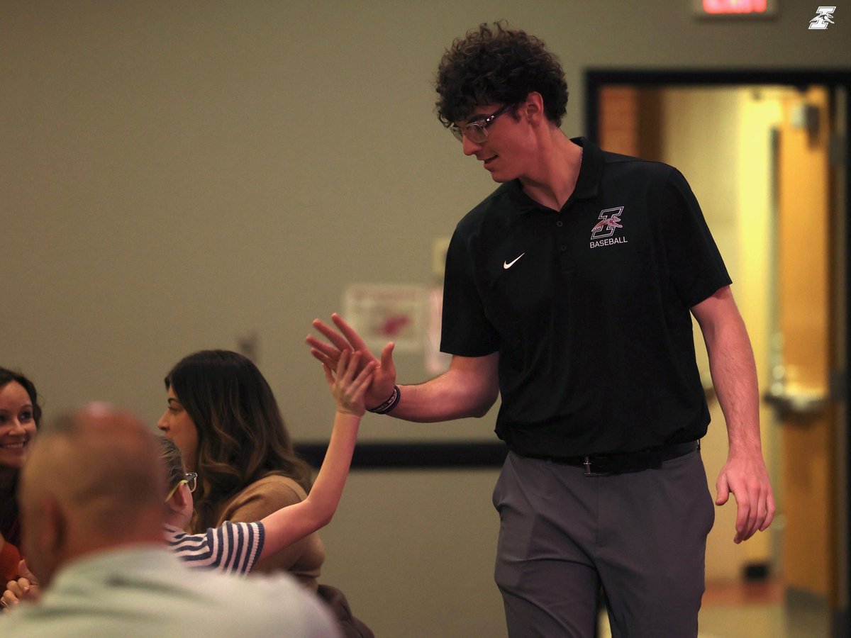 UIndy Baseball tweet media