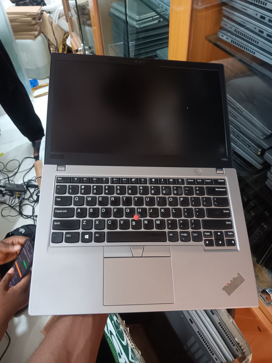 Lenovo  ThinkPad  T480s (  8th gen )

Levono Thinkpad T480 ( 8th gen )

20 pcs available 

Sales prices- 280,000