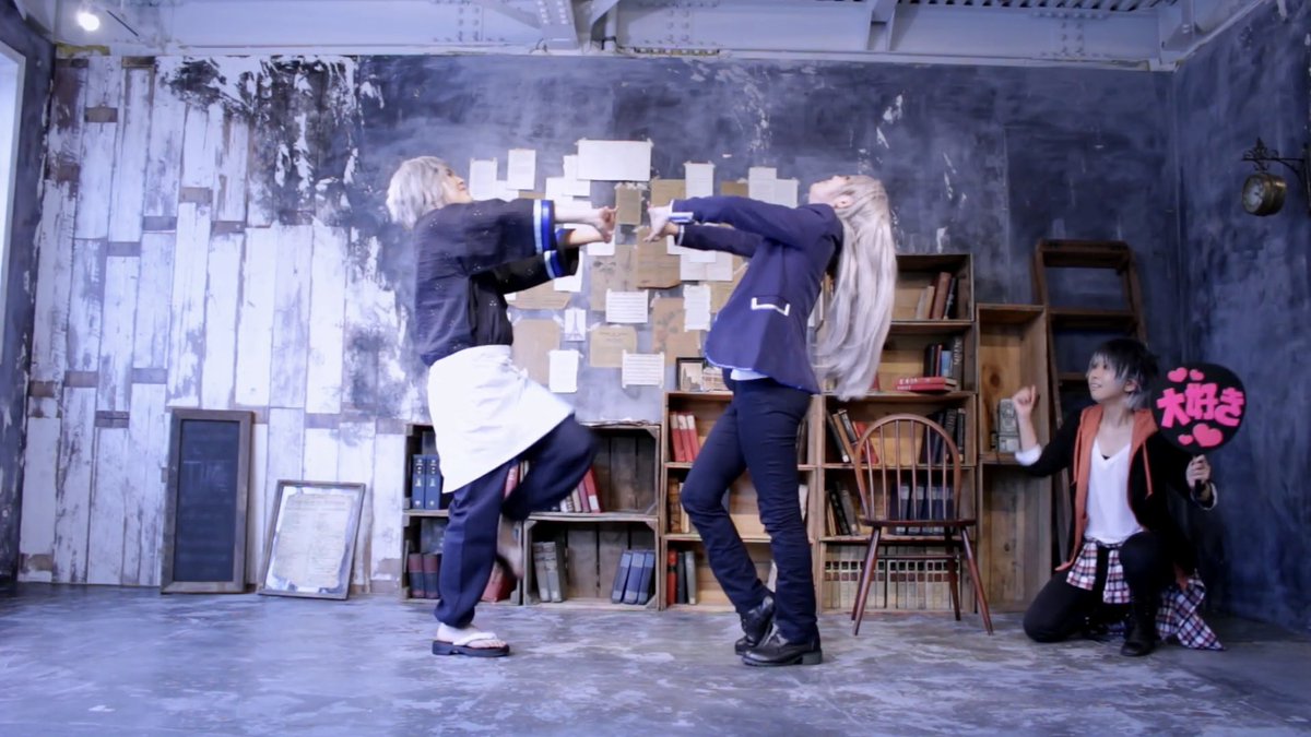 HSMの動画の概要欄に私も古のマイリスでも載せて貰えばよかったなぁとか思って、懐かしんでみたんだけど

TRIGGERのおまけはずっと様子がおかしい☺️

みんなに許可とってないけど許されると信じてる🙂🫶