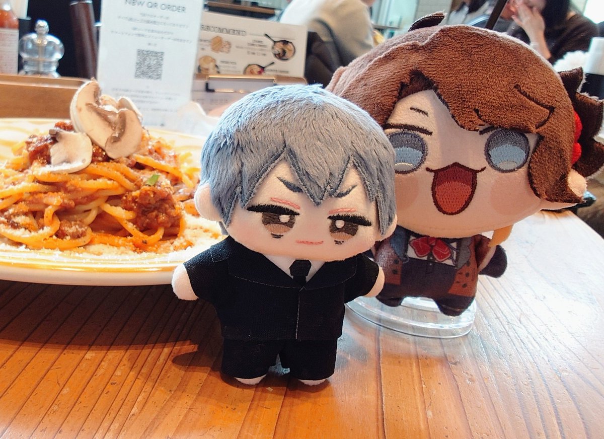 masy_0707's tweet photo. 西澤さんとイベント行ってランチしてきたー❣️デカプリンじゃないプリンだったのに普通にデカいしむっちり系で大満足🥳あとあちながかわいすぎて本当に困る
(4枚目なにやら背後に気配を感じてるはじめちゃんぬい)
#masynui https://t.co/D3gkvRHhnX