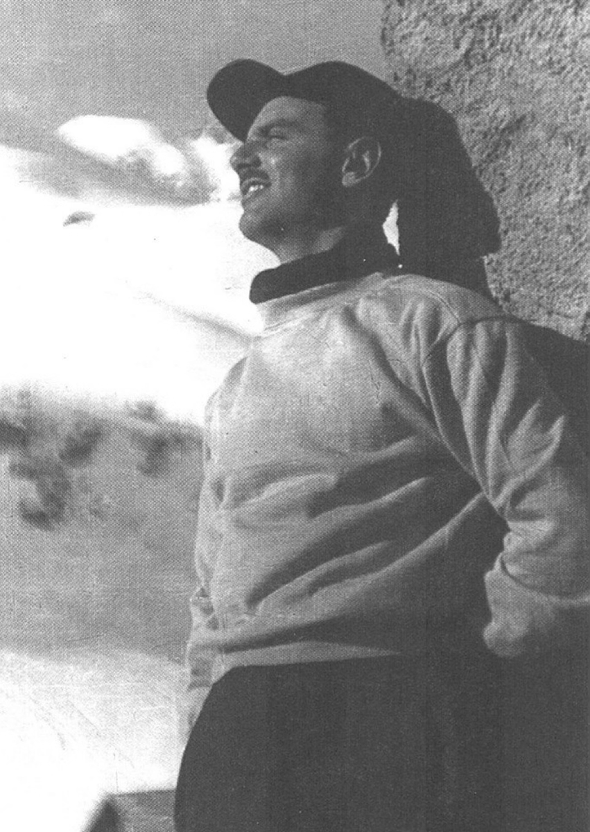 ANPIRomaPosti's tweet photo. Architetto e capitano d’artiglieria, #FilippoBeltrami, dopo l’#8settembre 1943 comandò una formazione partigiana nella zona di #Quarna, in #ValleStrona.
Cadde contro i nazifascisti il #13febbraio 1944 a #Megolo (#Novara), insieme ad altri dodici #patrioti. Aveva 36 anni. https://t.co/xxtW2O5mzu