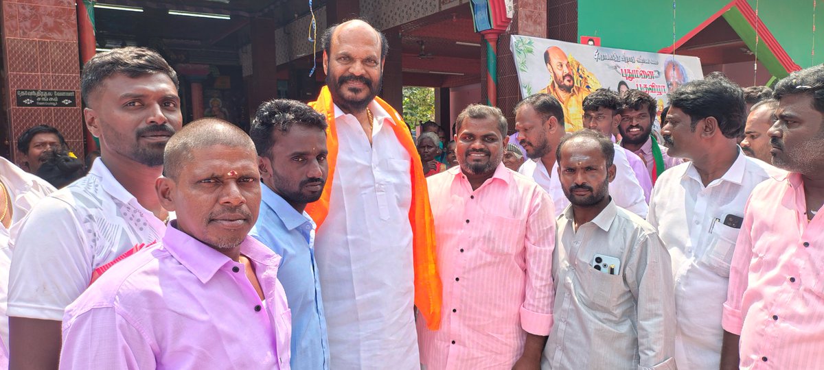 மேலப்பாவூர் வருகை தந்த தமிழக மக்கள் முன்னேற்ற கழகம் தலைவர் திரு John Pandian  அவர்களை சந்தித்த மகிழ்ச்சியான தருணம்....🙏💐
