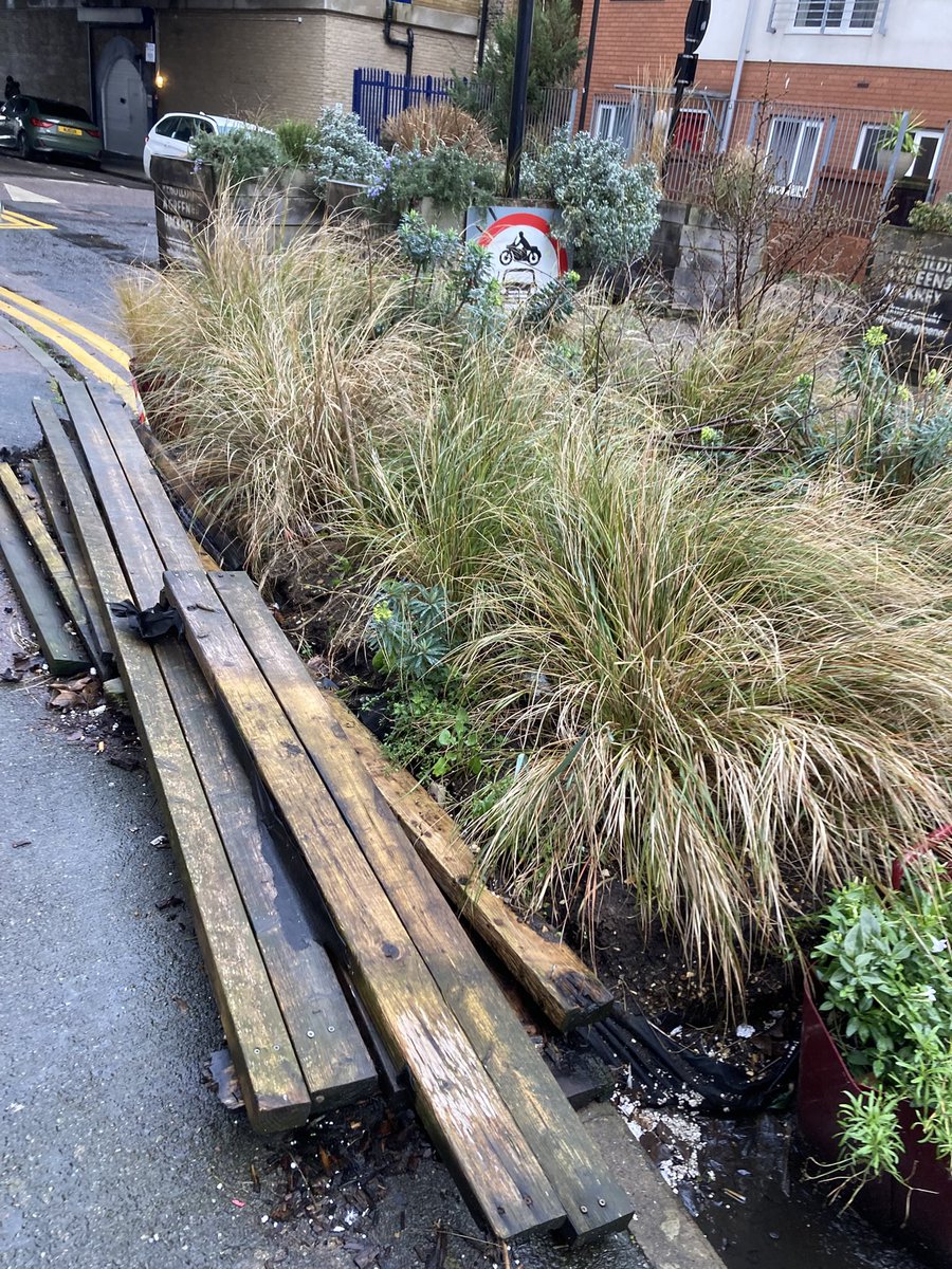 indieHackney's tweet photo. Parklet of the Year Award! This parklet on Marcon Place has been replanted because nobody watered it &amp; now it has crumbled. Been left for months with sharp screws sticking out. @mayorofhackney @hackneycouncil Get rid of this mess! Stop wasting Council tax £ on things like this! https://t.co/tJJnJrE7vZ