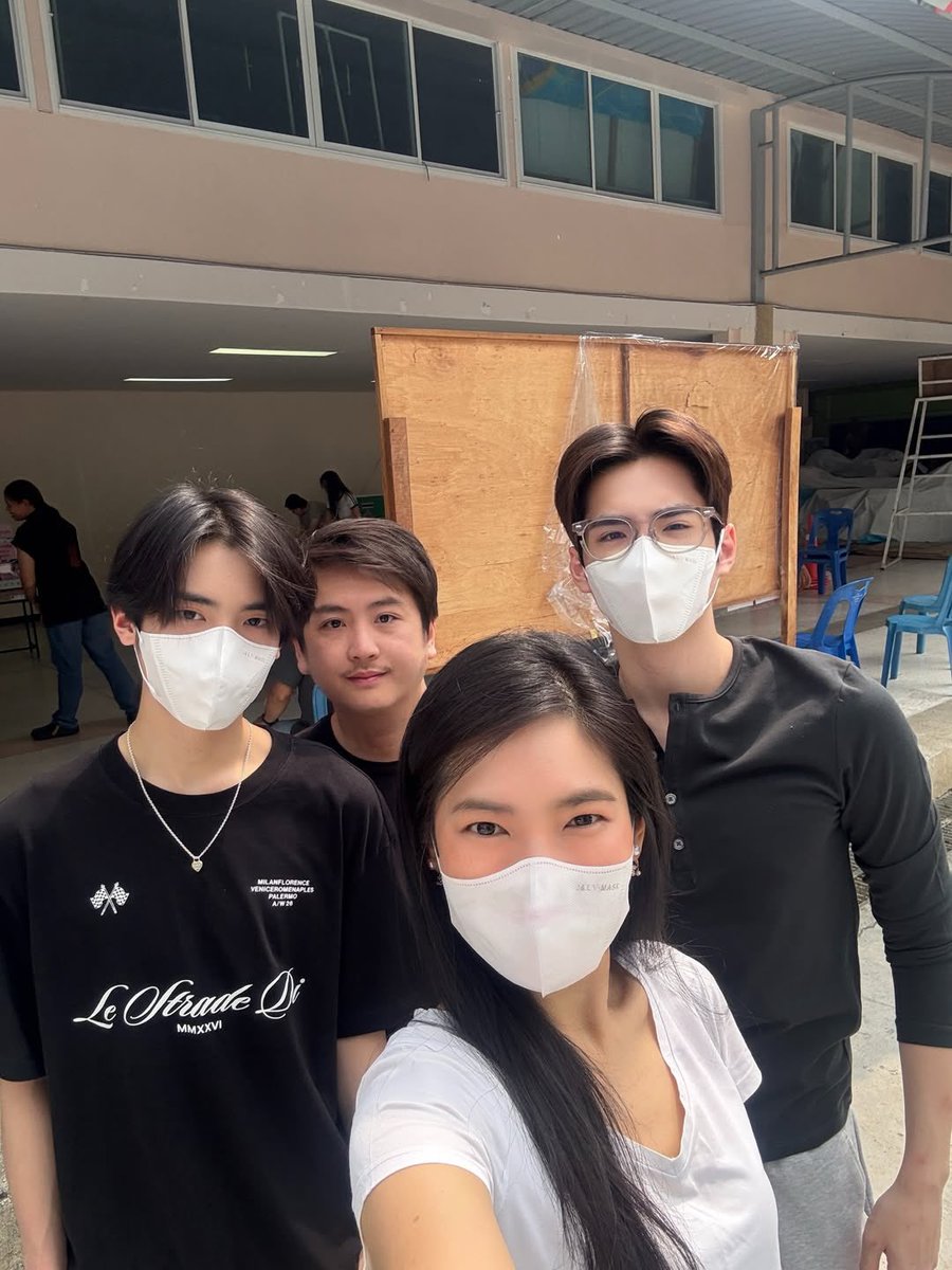weareclub77's tweet photo. เลือกตั้งกับบ้านลิ้ม (✅)

#PHITATCHAI https://t.co/0bYBjI5vSE