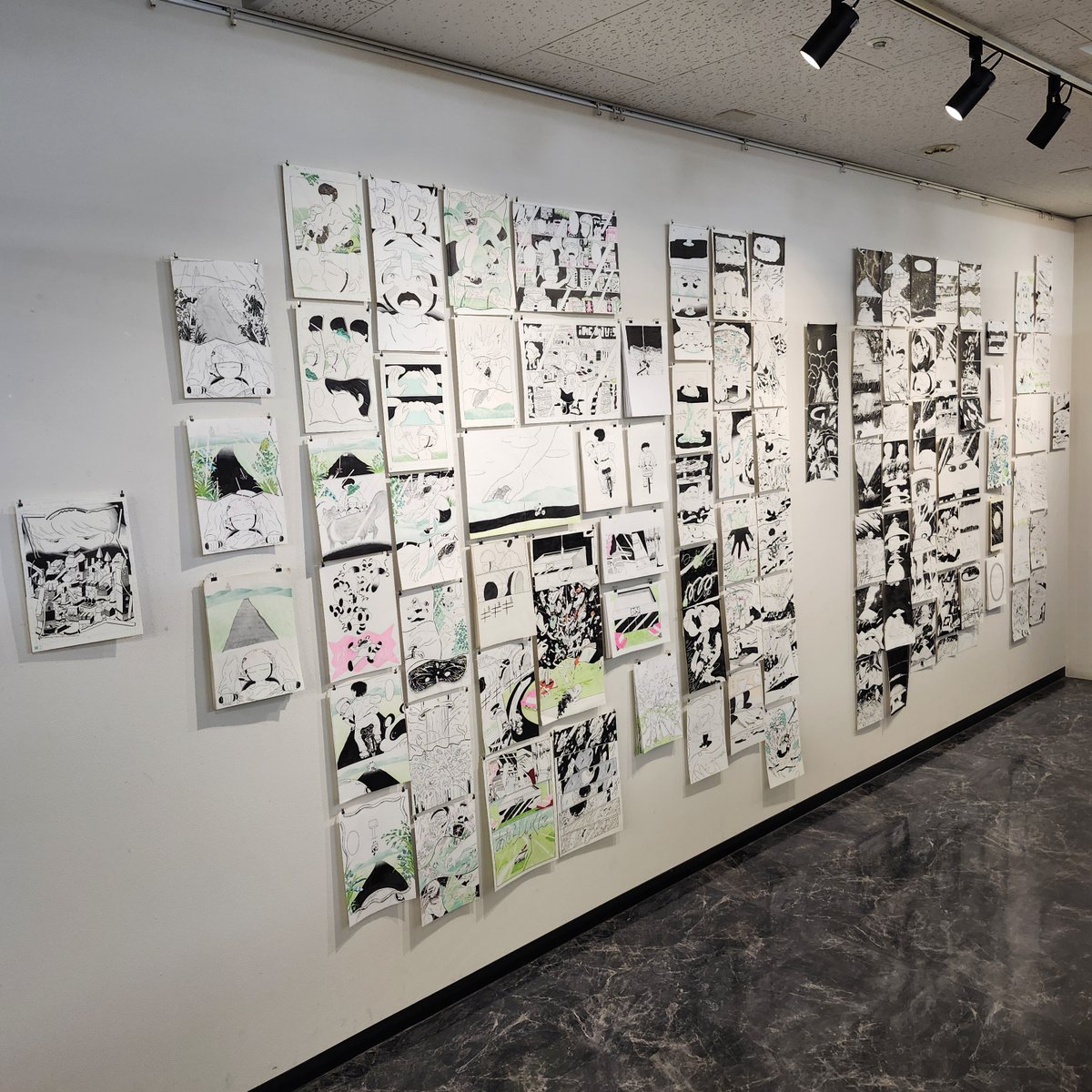 原画展は2月17日 (火) 17時まで開催しています。ぜひご来店お待ちし