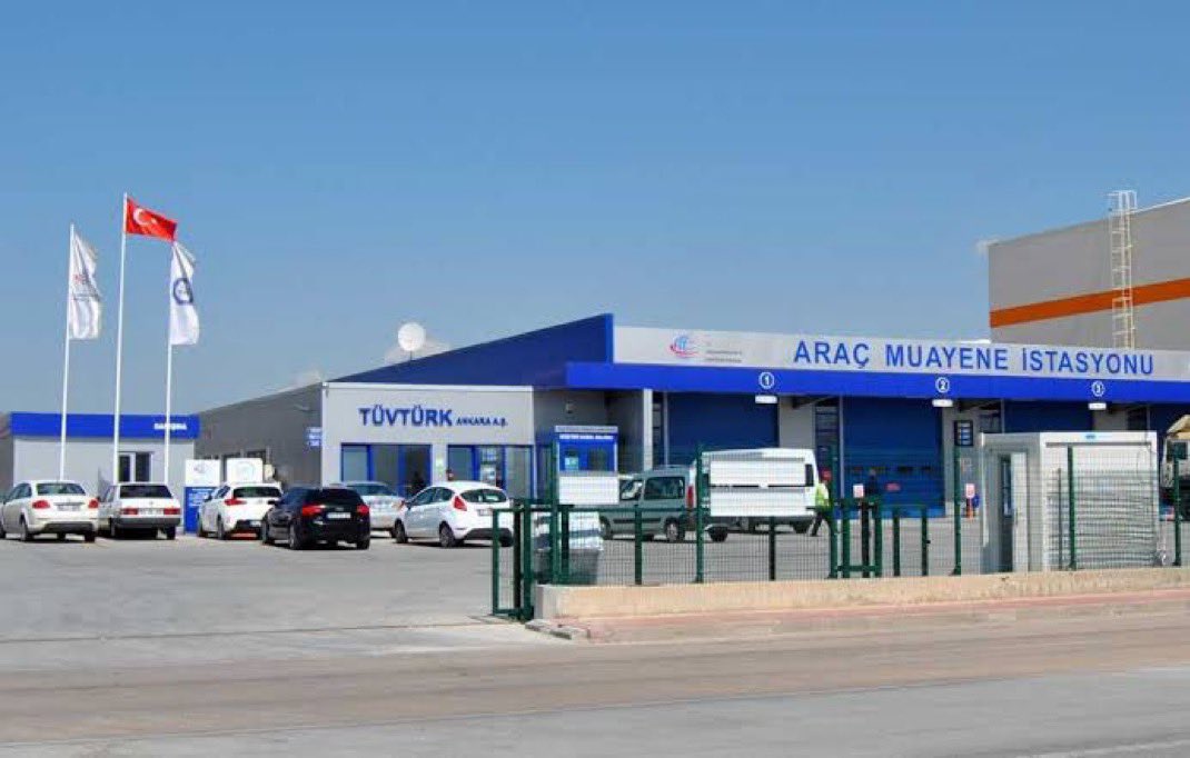 TÜVTÜRK araç muayenesi 3.288 TL (egzoz emisyon dahil 3748 TL! ) Sadece bakıyor, vida sıkmıyor, parça takmıyor, bakım yapmıyor... Tekel diye zorunlu ödüyoruz. Bu fiyata ne alıyoruz? Sizce adil mi? Hadi yorumla! #TÜVTÜRK