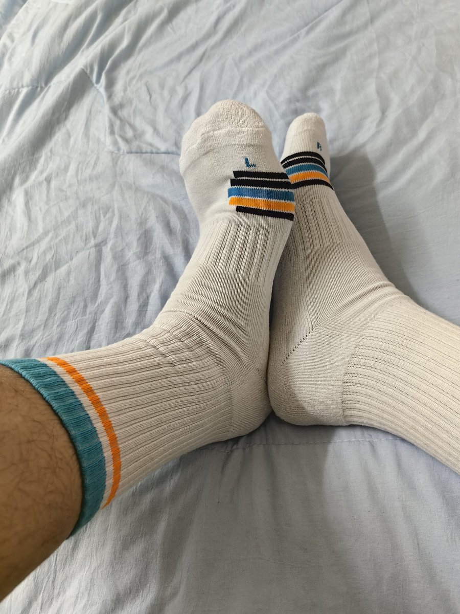 🐯丢丢的袜子🥵🥵🥵
购买：<a href="/Longyao1118/">龙耀工坊</a>