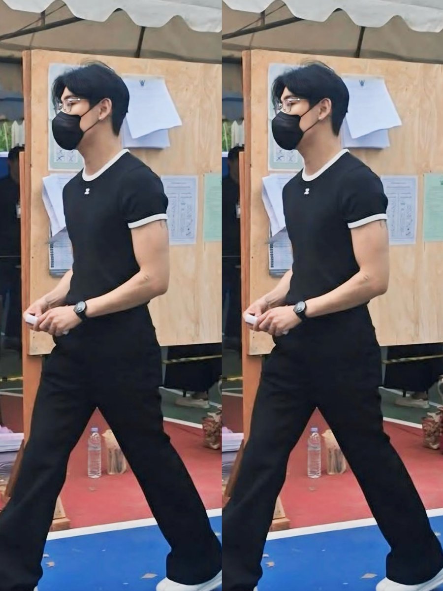 มึง น้องแบมแบมหล่อมาก วันนี้น้องมาเลือกตั้งแล้ว  สุดยอดมากจริงๆ นี่แหละศิลปินตัวอย่าง ทำตามระบอบประชาธิปไตย น่ารักมากจริงๆครับ !!!!!

#เลือกตั้ง69
#BamBam  #แบมแบม