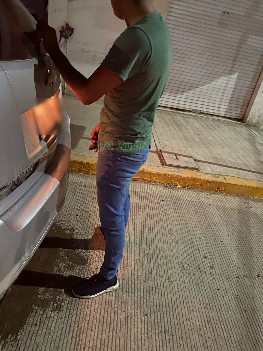 Llega ese punto cuando andas echando trago🍻y a la flota le vale vrg mearse donde sea🥴
<a href="/Funny_MXXX/">Cabinas Funny MX</a> #morbopúblico #entrecompas #vergasdemachos 😈🍆💦