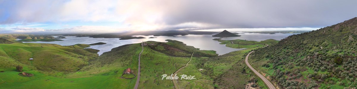 Pablo_Rz_Snchz's tweet photo. Buenos días desde el lugar mas bonito del mundo. ❤❤❤

#Extremadura #Spain https://t.co/vMrB7bys0c