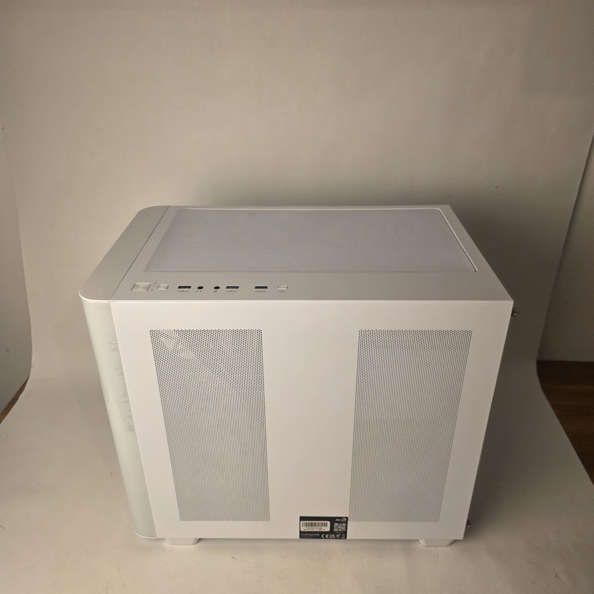 Un vrai boîtier aquarium pour 85 €, ça vous dit ? On est en train de tester l'Aerocool P500C, à découvrir dans le prochain Uber Hardware ☺