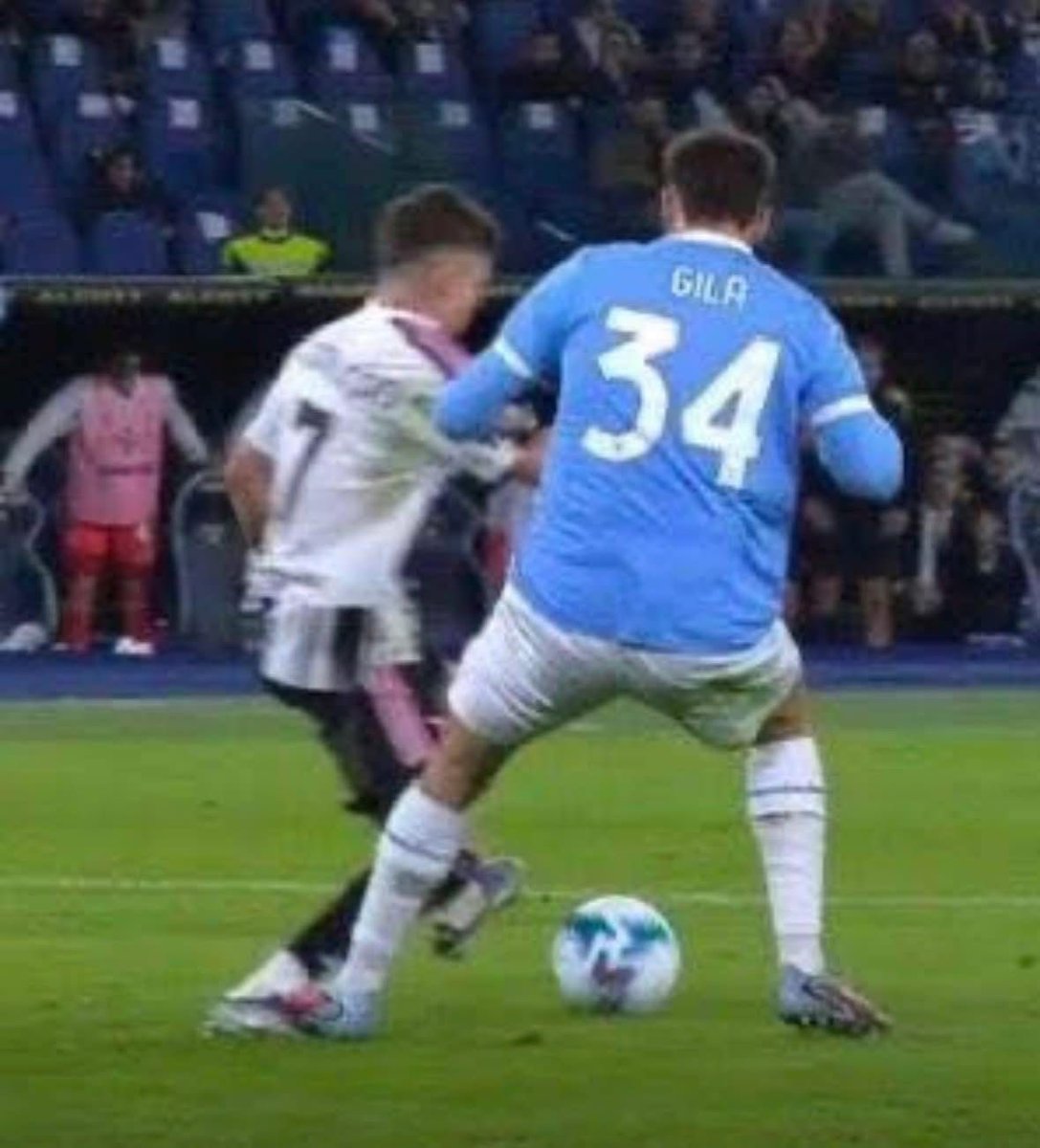 MarioPana_'s tweet photo. #Aia #Vergara #Genoa #Napoli #Rocchi #Juventus #vergogna https://t.co/y5BAe2YvR3