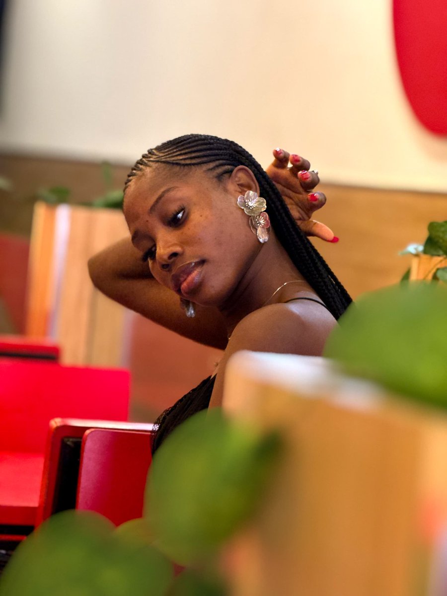 Aesthete🌺 tweet media