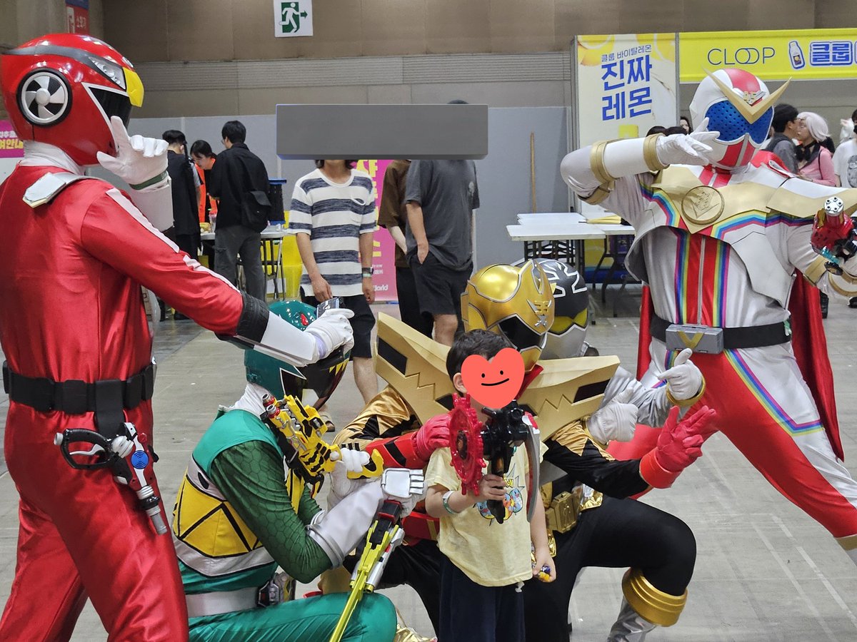 TeamForever1971's tweet image. 『 COSPLAY 』
Super Sentai FOREVER 
#50年間スーパーありがとう #スーパー戦隊シ  #SuperSentai #파워레인저 #슈퍼전대 #코스프레 #cosplay #コスプレ