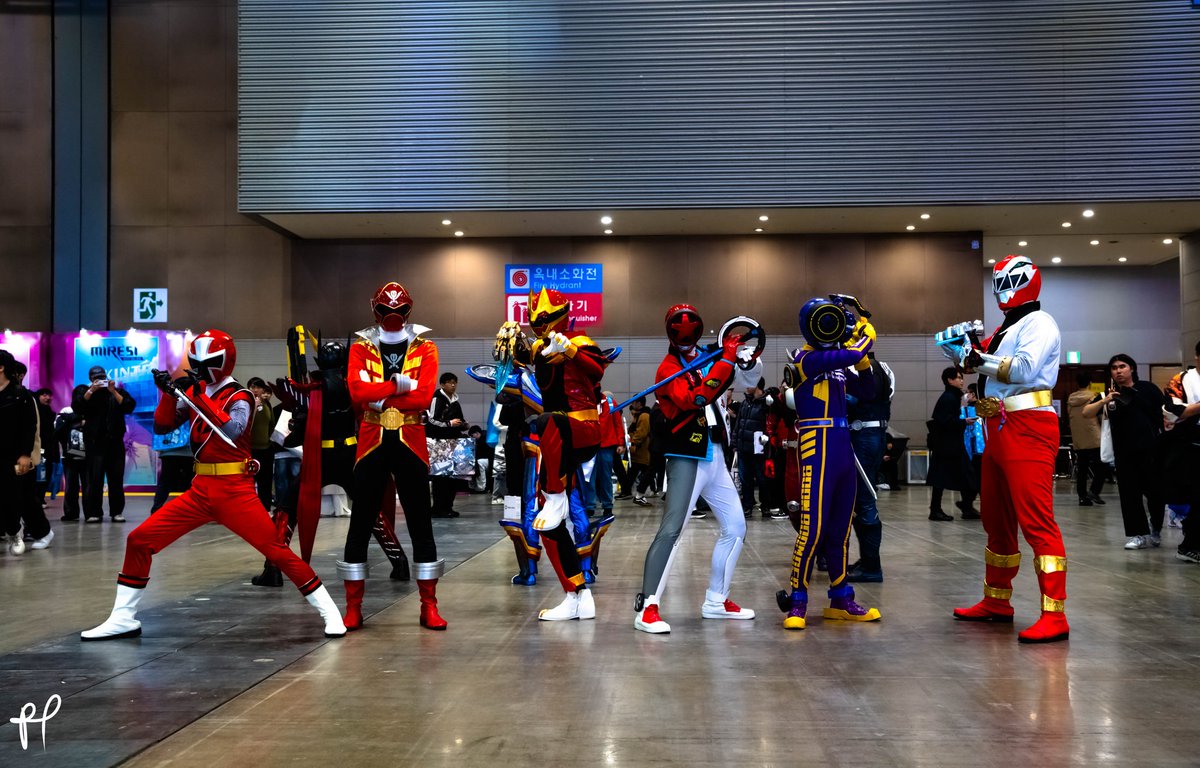 TeamForever1971's tweet image. 『 COSPLAY 』
Super Sentai FOREVER 
#50年間スーパーありがとう #スーパー戦隊シ  #SuperSentai #파워레인저 #슈퍼전대 #코스프레 #cosplay #コスプレ