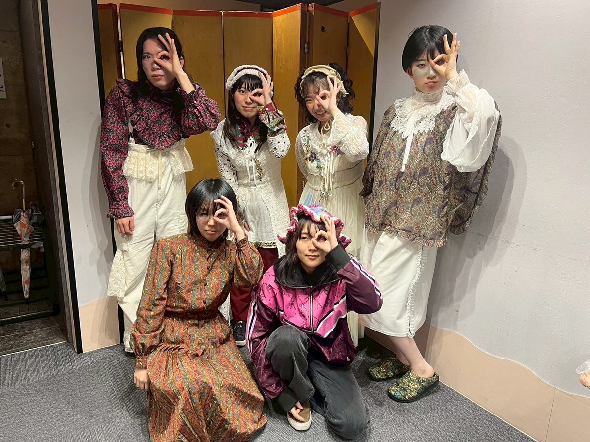 #世界征服ちゃん 全公演、終演終演〜！

世界征服ちゃんを観劇ちゃんたち、誠にありがとうございました！
"全人類目眩まし演劇ちゃん"こと極光グミは、今後も様々なものを征服します🌍️🧠🔫👈🏻🏃🏻👁️👌🏻
