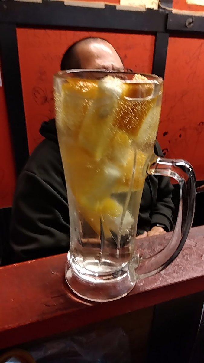 fdf12c98a0c046d's tweet image. 川西産の八朔サワー（５００円）！
うちで１番高い酒になってもうた。笑
今日からメニューにするので飲んでねー！
写真は八朔入れ過ぎて酒が入らんのでもうちょっと八朔減らします。笑

数量限定ですので。。。