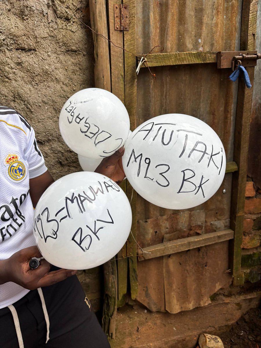 Nyamuhombeza's tweet image. 🚨🔔#Urgence🔔👇👇

Le 07 février 2026, les populations de #Goma et #Bukavu ont commémoré une année d'occupation rwandaise. Elles ont exprimé leur rejet de l’agression rwandaise en lançant des ballons-sondes (Bipuliza), visibles aujourd'hui dans plusieurs quartiers de #Goma et
