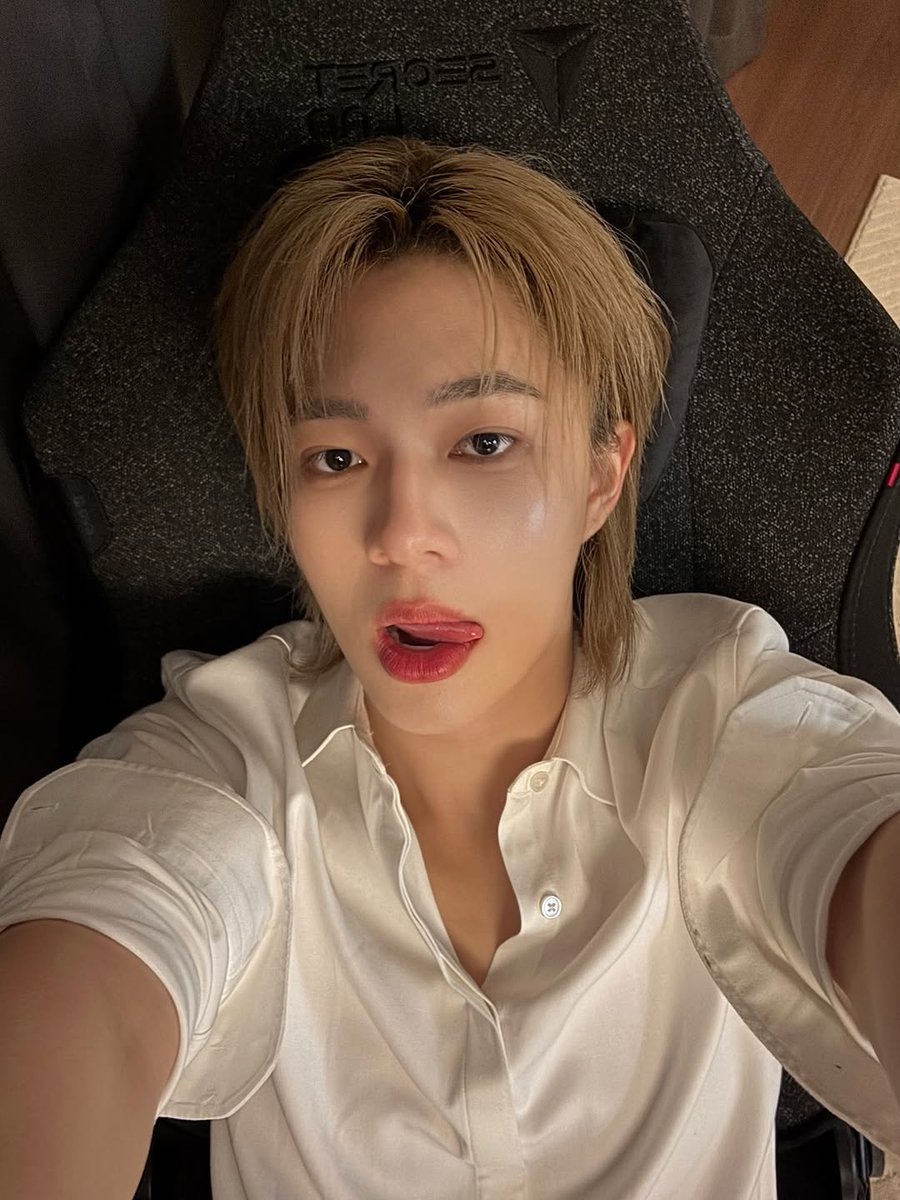 ᅠㅤᅠㅤ
ᅠㅤ Miłej niedzielki 🌺
ᅠㅤᅠㅤ
ᅠㅤ