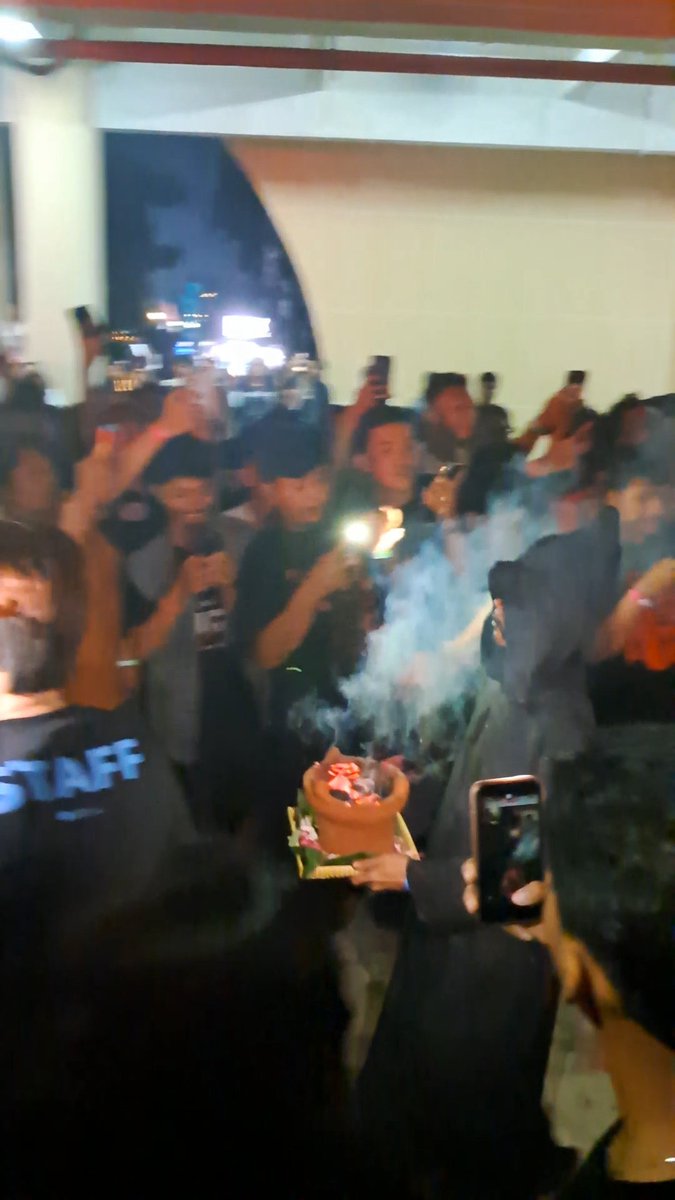 Eyes Wide Shut (1999) deleted scene