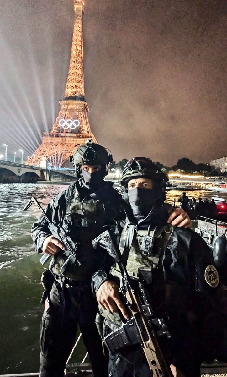 Fs_francaises_'s tweet photo. Opérateurs du RAID 🇫🇷 https://t.co/PSZI8ghXtl