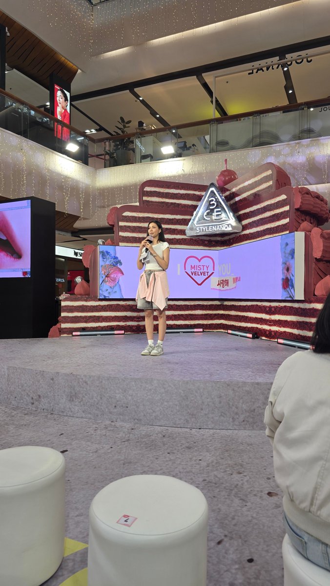 ดังลูกแม่🌻💛 Lucky Number 28 
#dunknatachai