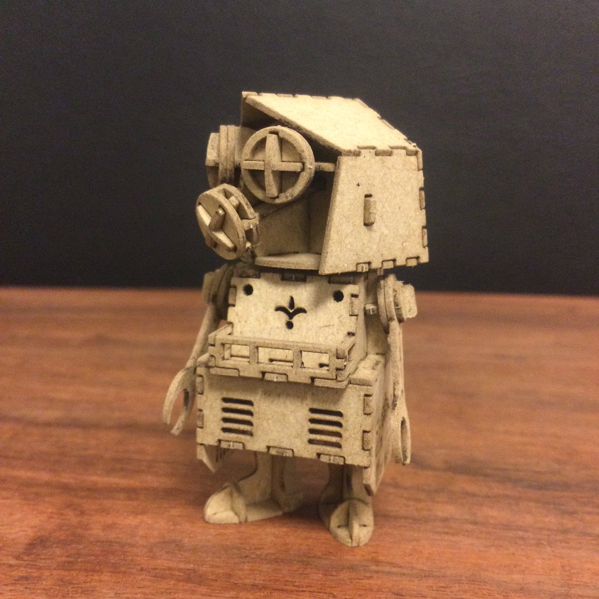 YoshidaFactory's tweet image. ワンフェス2日開催ならば出展も良いかもしれない