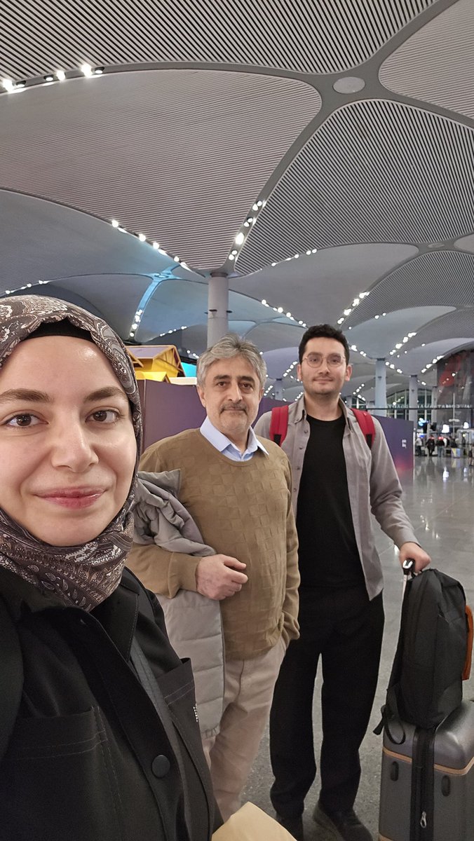 imasamorg's tweet photo. MASAM koordinatörlüğünde, İstanbul Medeniyet Üniversitesi ve Benadir Üniversitesi arasında yapılan işbirliği kapsamında Genel Cerrahi Asistan Eğitim Programı 7. grubunun tezlerinin değerlendirilmesi ve mezuniyet sınavlarının yapılması; Perioperatif Yönetim Kursu’nun https://t.co/Lb9PiGuDgN