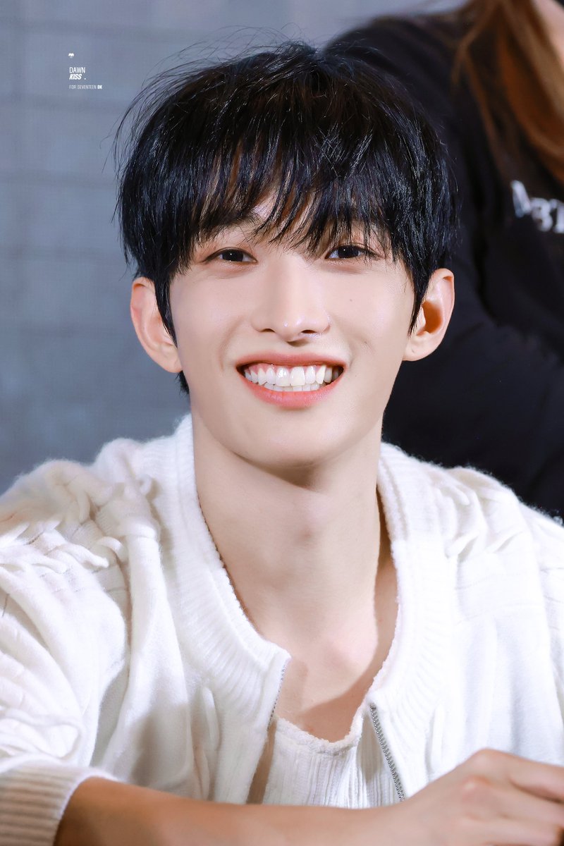 260208 이즈위 상하이 2차 HD 
🥹🥹
#SEVENTEEN #DK #도겸 
#이석민 #ドギョ厶
<a href="/pledis_17/">세븐틴(SEVENTEEN)</a>