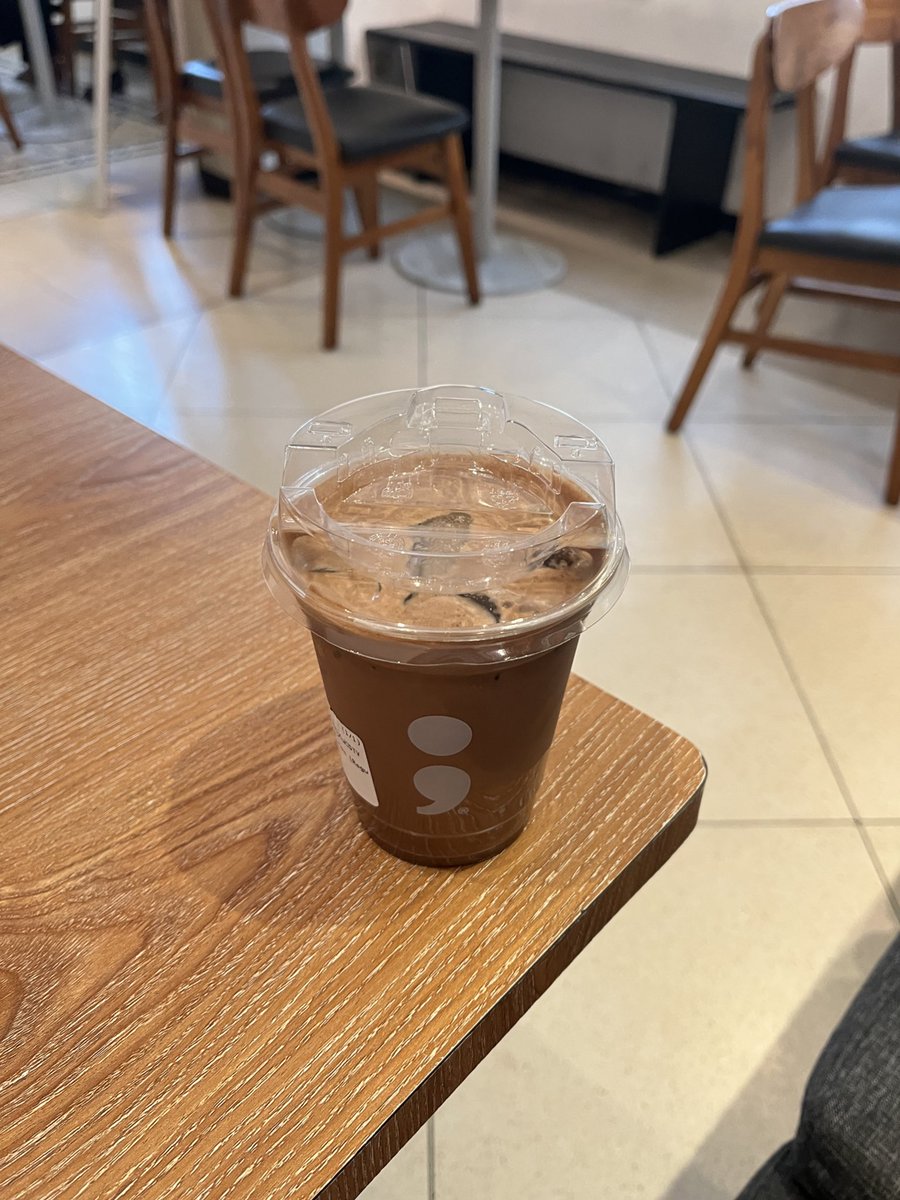 moonsstuck's tweet image. felt like the book was reading me back