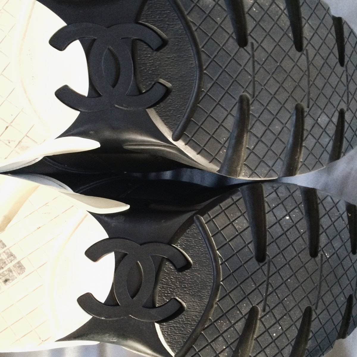 DongcarloTruther (@mikestantonlovr) on Twitter photo 