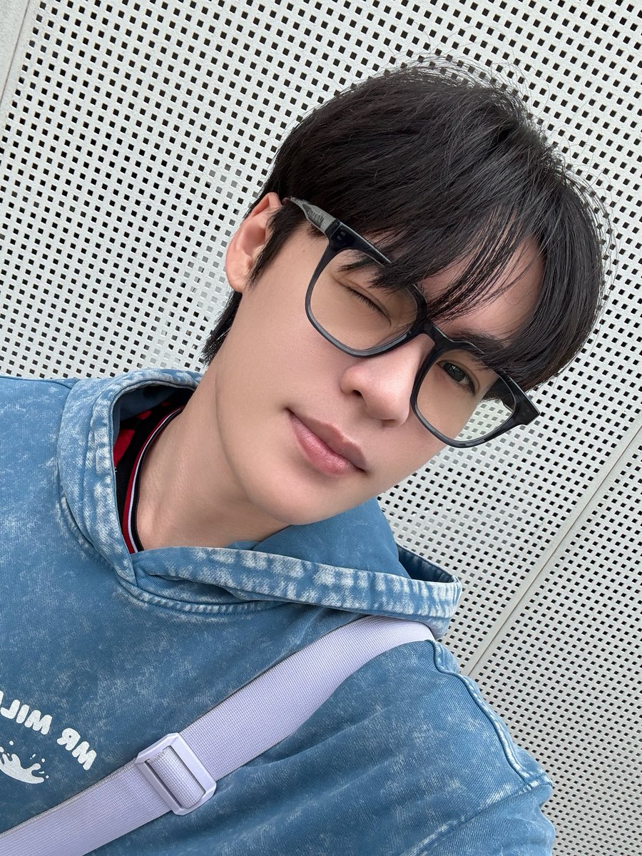 วันนี้ทุกคนอย่าลืมออกไปใช้เสียงกันนะครับ