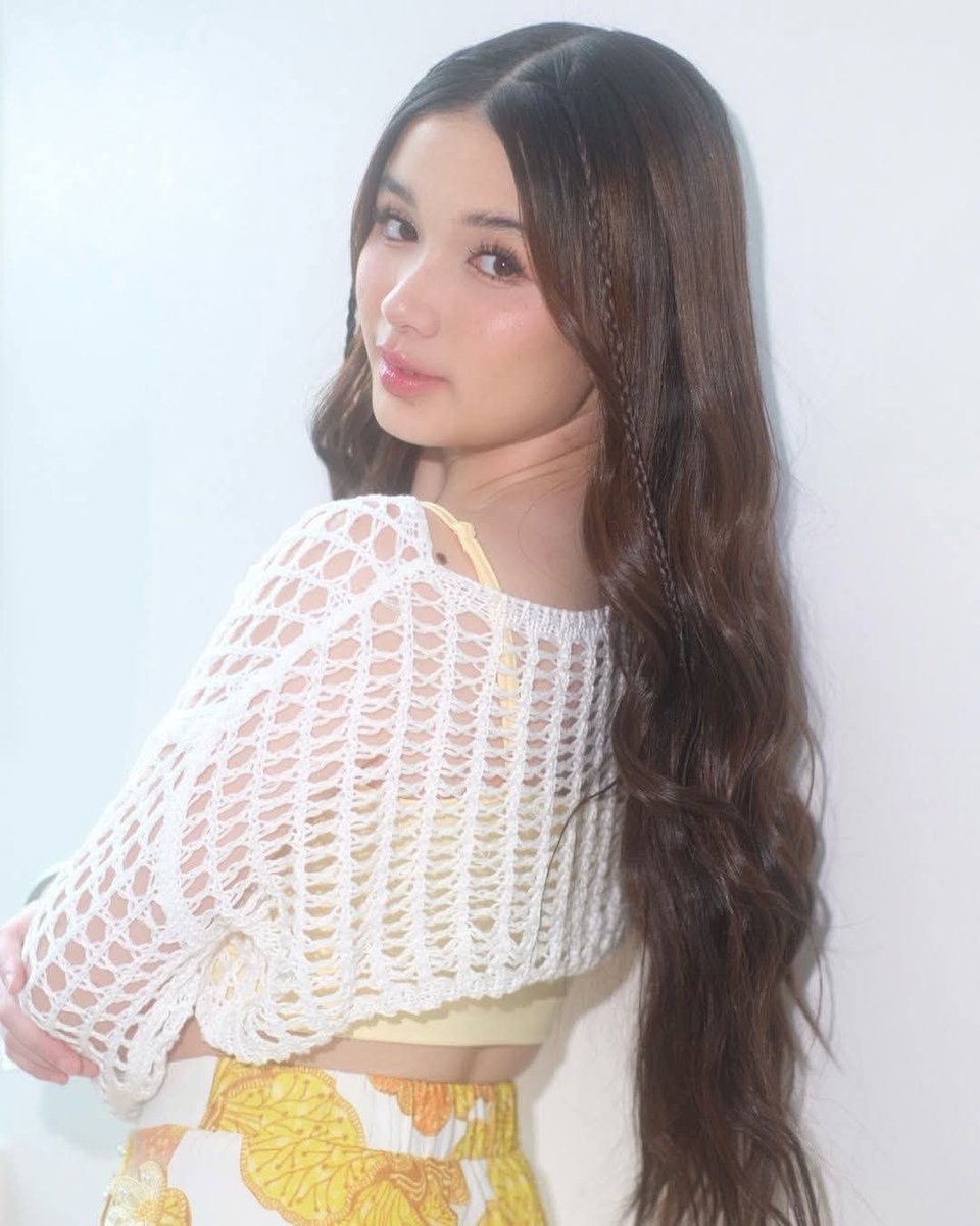 AOS welcomes back its shining star.

SOFIA BACK ON AOS
SOFIA BACK ON AOS