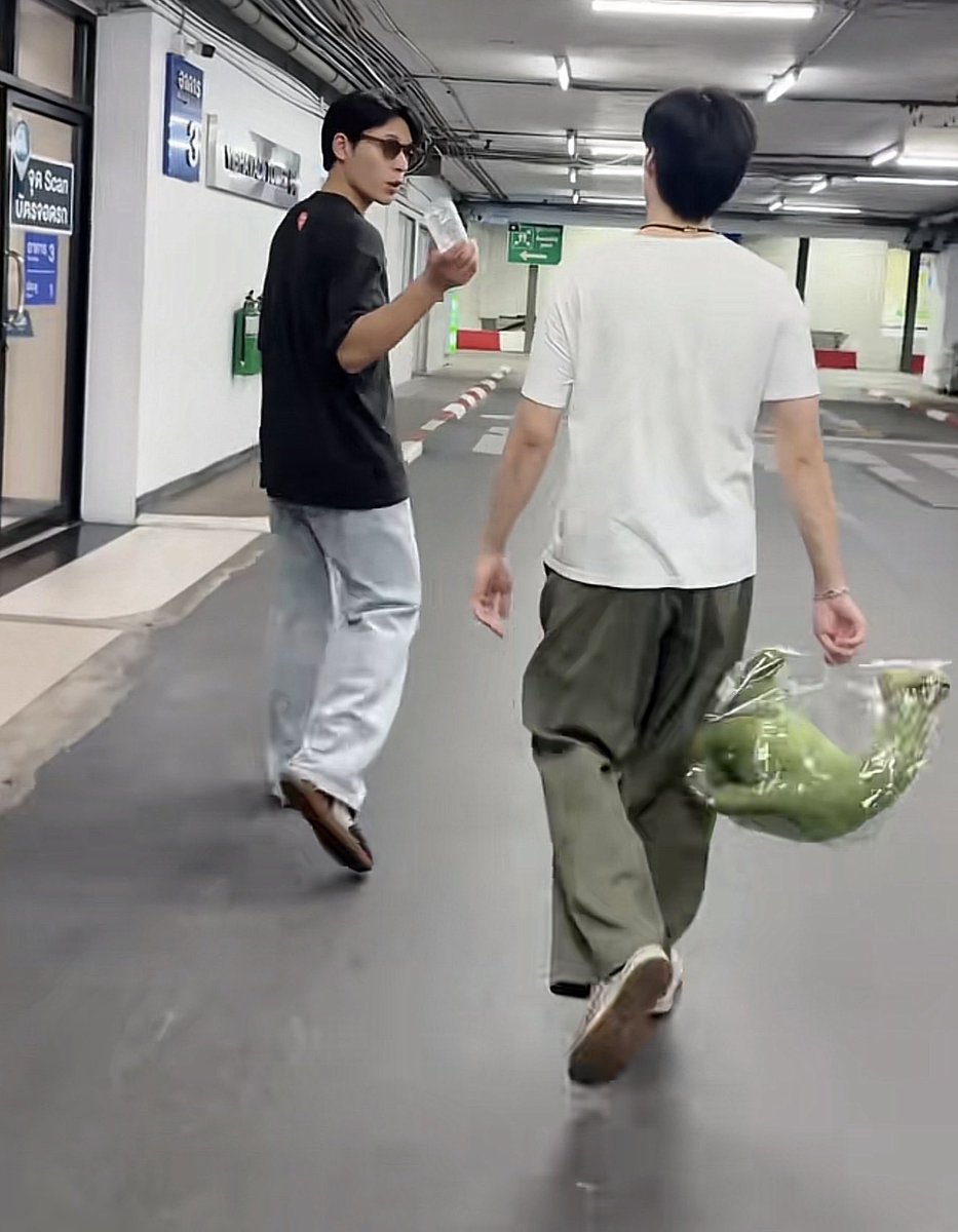WJKJMW's tweet photo. คือปาโป่งได้ตุกตา เดินถือมา ก่อนกลับบ้านให้เธอจ๋า    เขิลหวะะะะะะะะะะะะ   กรี๊ดดดดดดดดดดดดดดดดดดดดดดดดด

#เพิร์ลพีค 
#PearlPeak https://t.co/mgeiMrDTTF