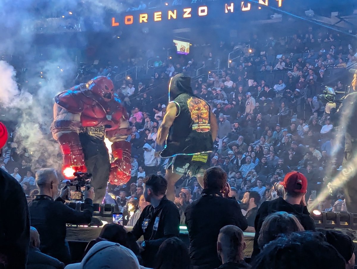FightingLines's tweet photo. We have "The Juggernaut" and The Juggernaut walking out as we get ready for the co-main event in Philly at @bareknucklefc Knucklemania 6 https://t.co/kLLDpmqH19