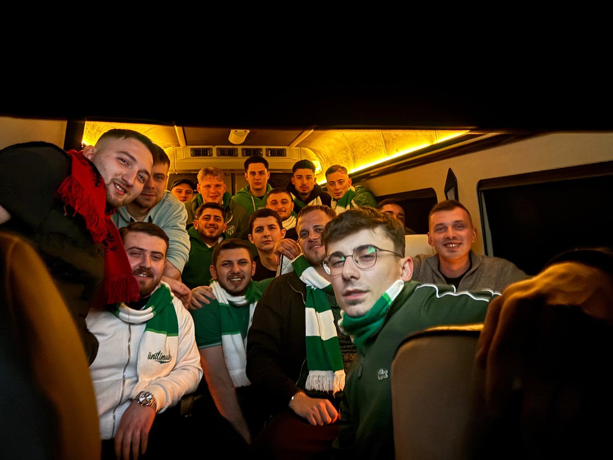 unitimsah's tweet photo. Bursaspor uğruna, yeşil beyaz sevdayla 🐊 https://t.co/jcJVjLcS7q