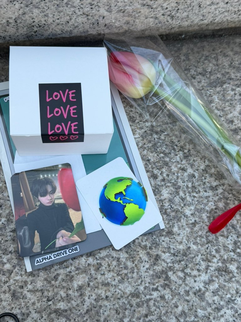 알파드라이브원 알디원 인기가요 인가 앨리즈 100일 

꽃 향초(개봉)만 양도합니다.(포카 ❌)

가격제시해주세요

open.kakao.com/o/sy18Vgxf

알디원 ALD1 상원 리오 준서 건우 씬롱 아르노 장지아하오 지아하오 상현 유포리아 토끼담요 알파벳 엠카 사녹 럭드 쇼케 엠디 판매 대리 미공포 분철