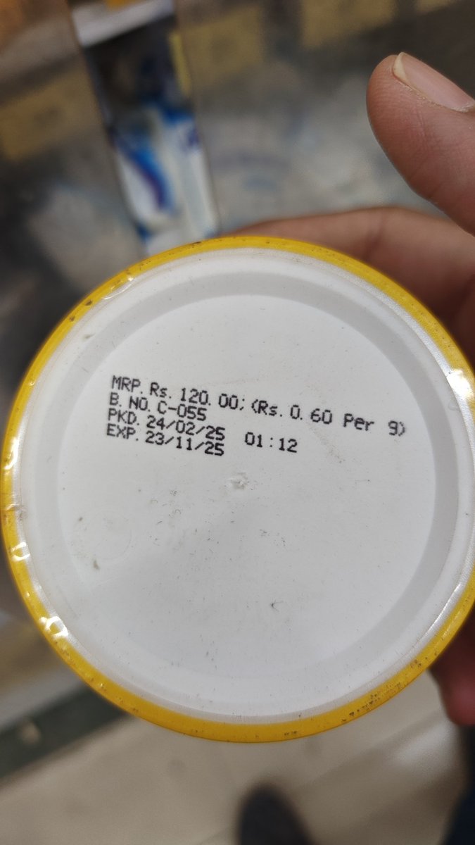 DModi3's tweet image. @SMARTBazaarIn 

Reliance Smart at Pimple Saudagar, Pune selling expired products they even least bothered

#Consumer
#RelianceSmart