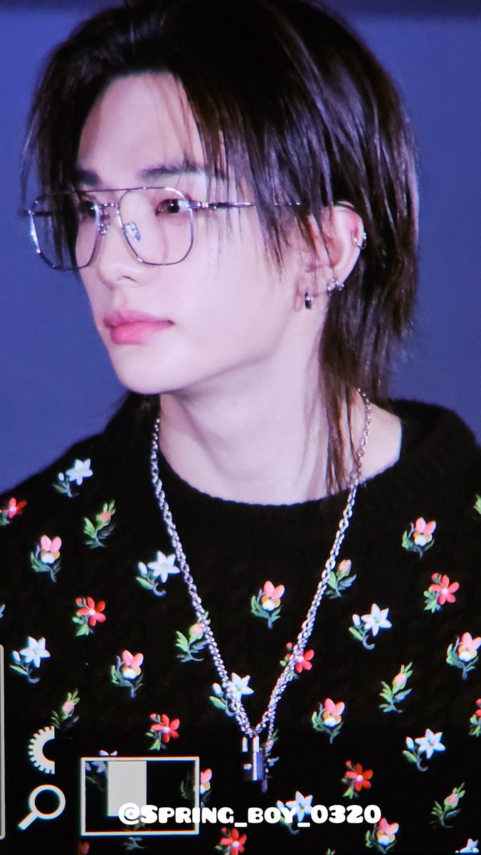 너는봄 tweet media