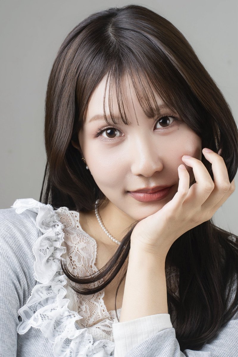 ももはページ momo 2nd写真集「essence」12/23発売 (@pandapeach323) on X