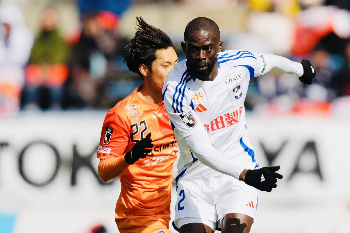 🧡🦢💙 1-0で迎えたハーフタイム⏱️ 攻守に引き締め直して、さらに