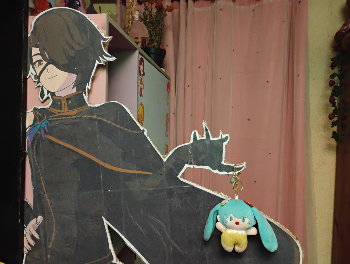 wyd when cinder hands you a miku