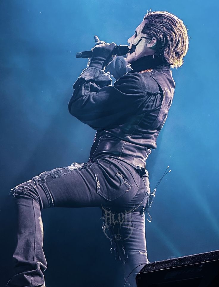 nocturnal_ces's tweet image. sorry this ís genuinely insane what the fuck is his problem