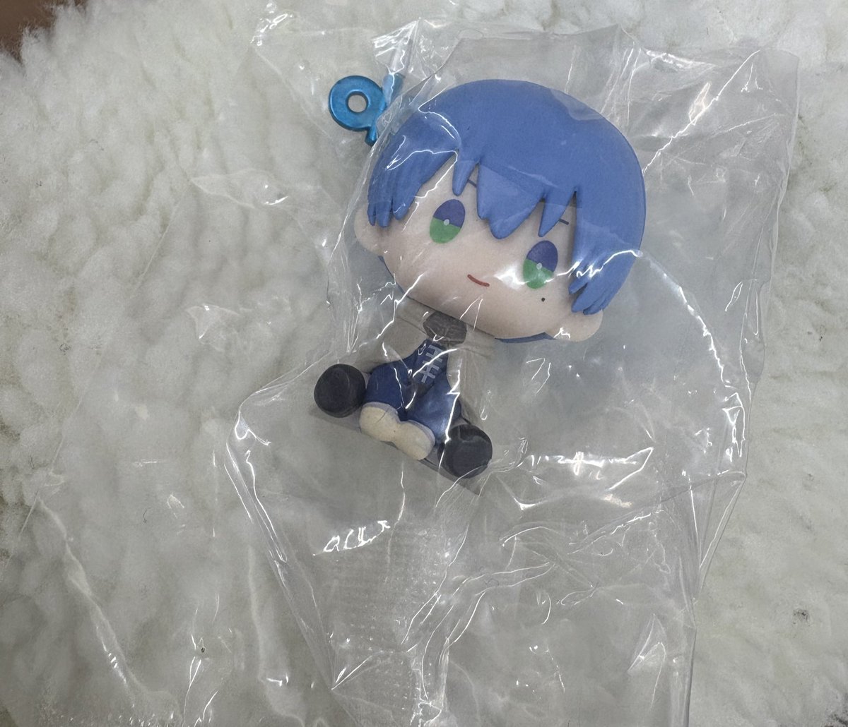 oniku_i's tweet photo. [交換]
フリーレン ぺたっとねじまき ますこっと ガチャポン

譲:ヒンメル
求:フリーレン

郵送での交換希望です🌱
出先のためIDなしです
後ほど提示可能です◎
お気軽にお声がけください！ https://t.co/CRxRS6VIL4