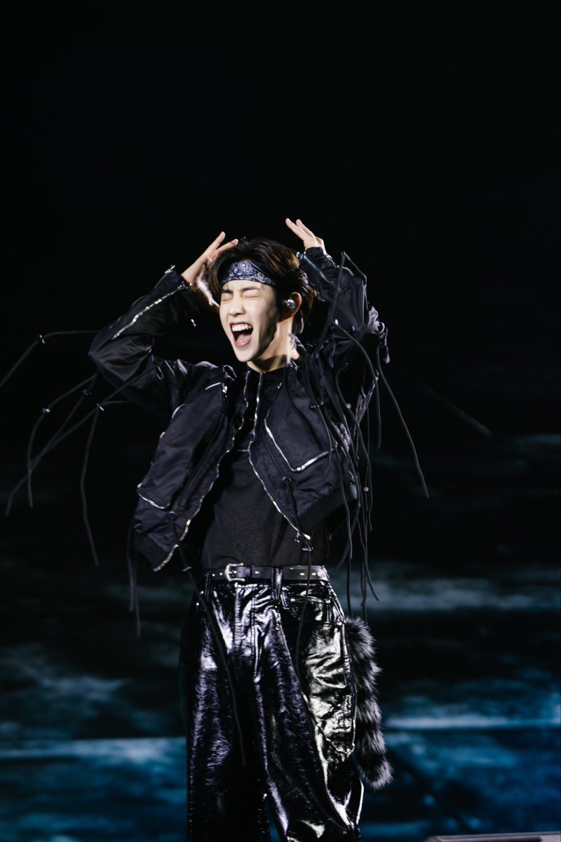 Silhouette: The Shape of You 
FANCON 2025-2026 
QINGDAO 青岛 

From Shenzhen to Qingdao, thank you for all the support and energy throughout this leg of the fancon tour 💕 Grateful for every moment. See you again soon🫡 Next >>> BANGKOK

#MarkTuan
#Silhouette