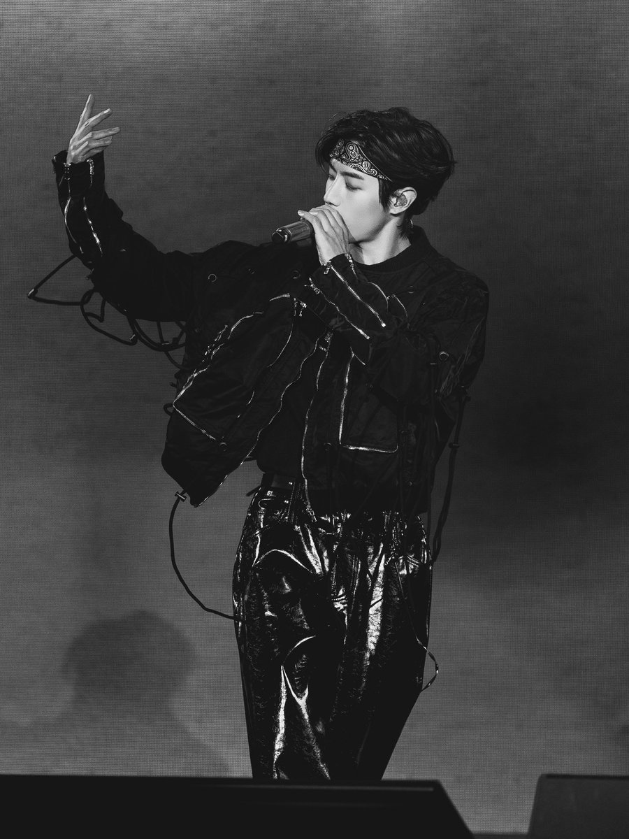 DNAmngmnt's tweet image. Silhouette: The Shape of You 
FANCON 2025-2026 
QINGDAO 青岛 

From Shenzhen to Qingdao, thank you for all the support and energy throughout this leg of the fancon tour 💕 Grateful for every moment. See you again soon🫡 Next &amp;gt;&amp;gt;&amp;gt; BANGKOK

#MarkTuan
#Silhouette