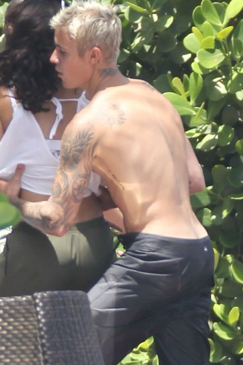 _🪽 (@miucciasboy) on Twitter photo 