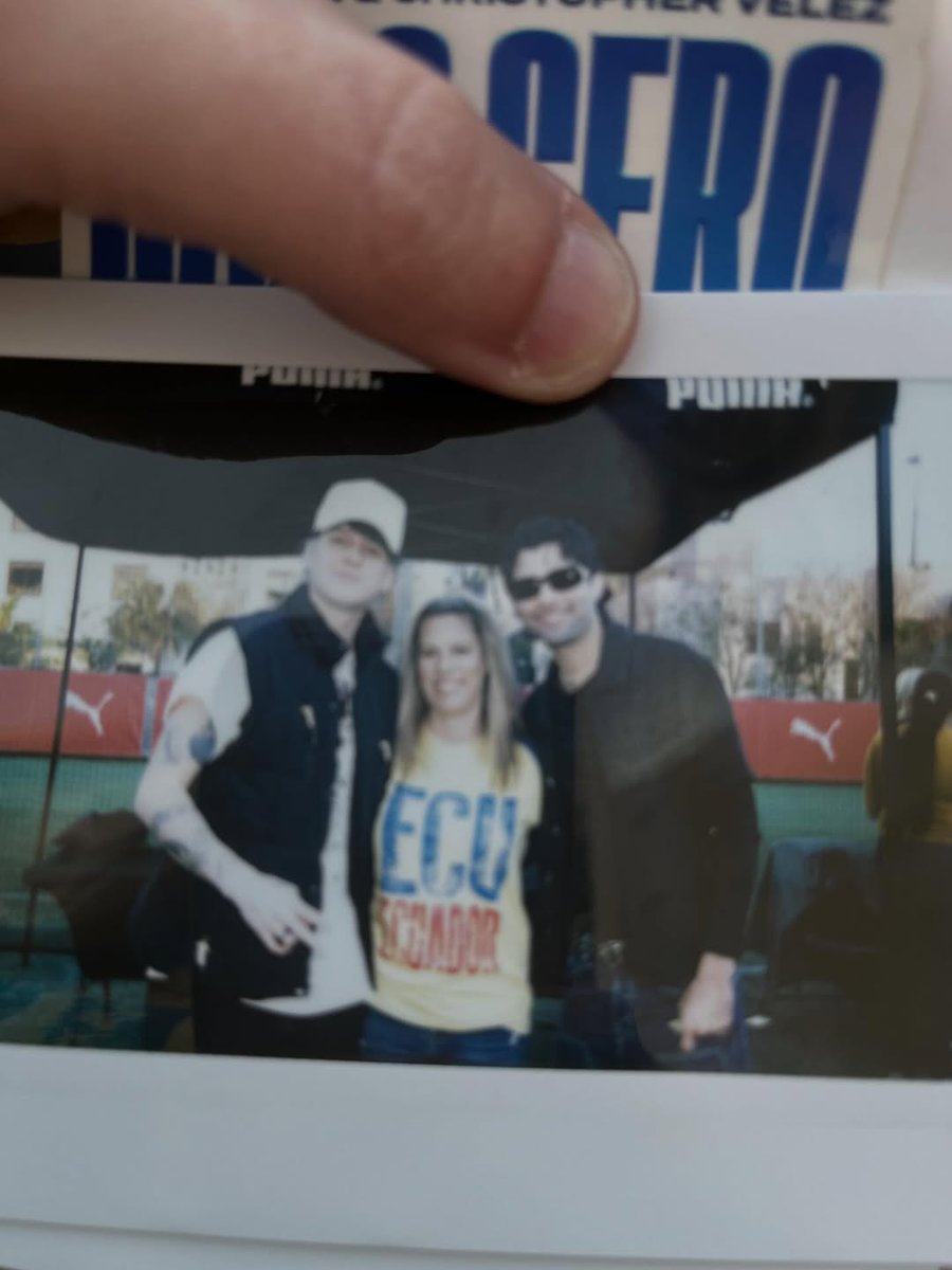 chrisveleznews's tweet photo. 📷 Fotografías de Christopher junto a fan el día de hoy

©️: lexie regina
#ChristopherVelez https://t.co/sCMcUaoNpw