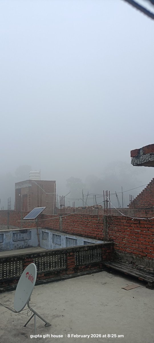 samvaish93's tweet photo. Left in #gonda city area,being #terairegion is the plus point for #weatherenthusiasts,who love #dulldays #coldclimate as it works in two ways #dustraisingwinds remain absent also  humidity level also remain good with #fogprecipitation ,it gives #vibes of #rain + #winter,#chimpunas 👇